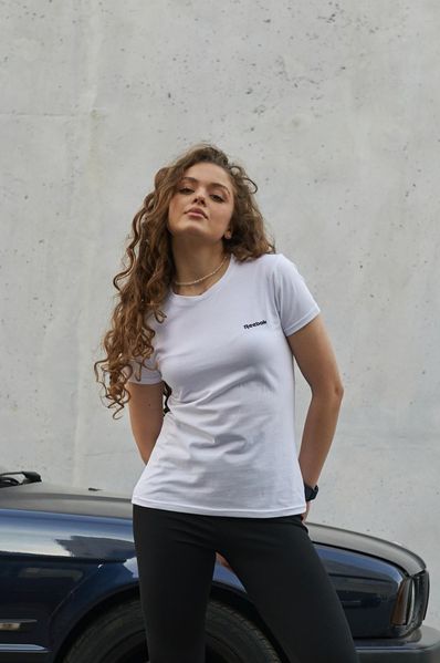 Жіноча футболка Reebok біла 33369 фото