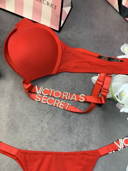 Комплект женский Victoria’s Secret Model Буквы топ+трусики Красный kk013 20359 фото